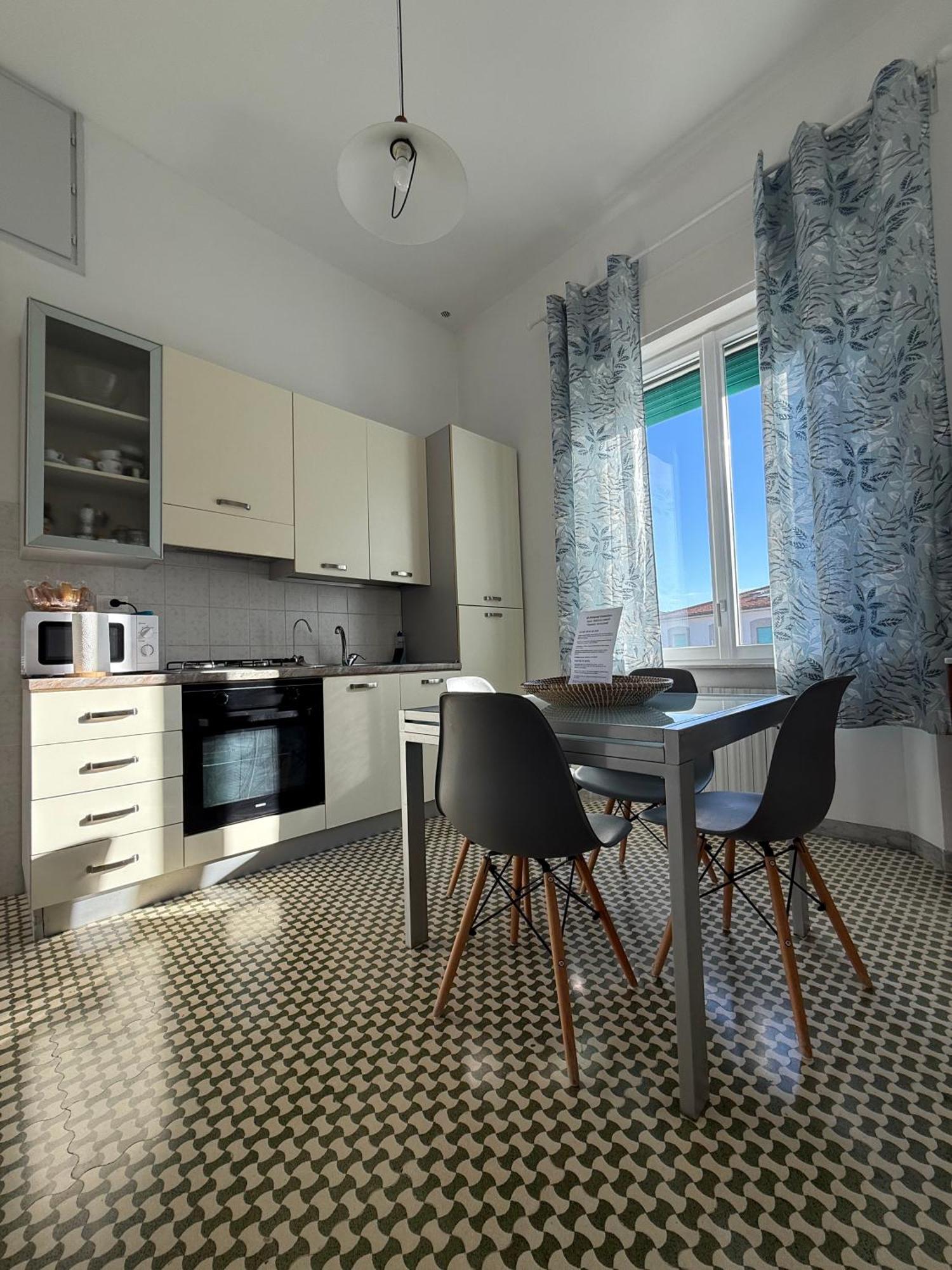 Il Pesce Di Legno Appartement Livorno Buitenkant foto